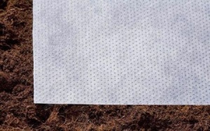 Укрывной материал Агротекс Гео 90 УФ (3,2*100м св 1,6м)